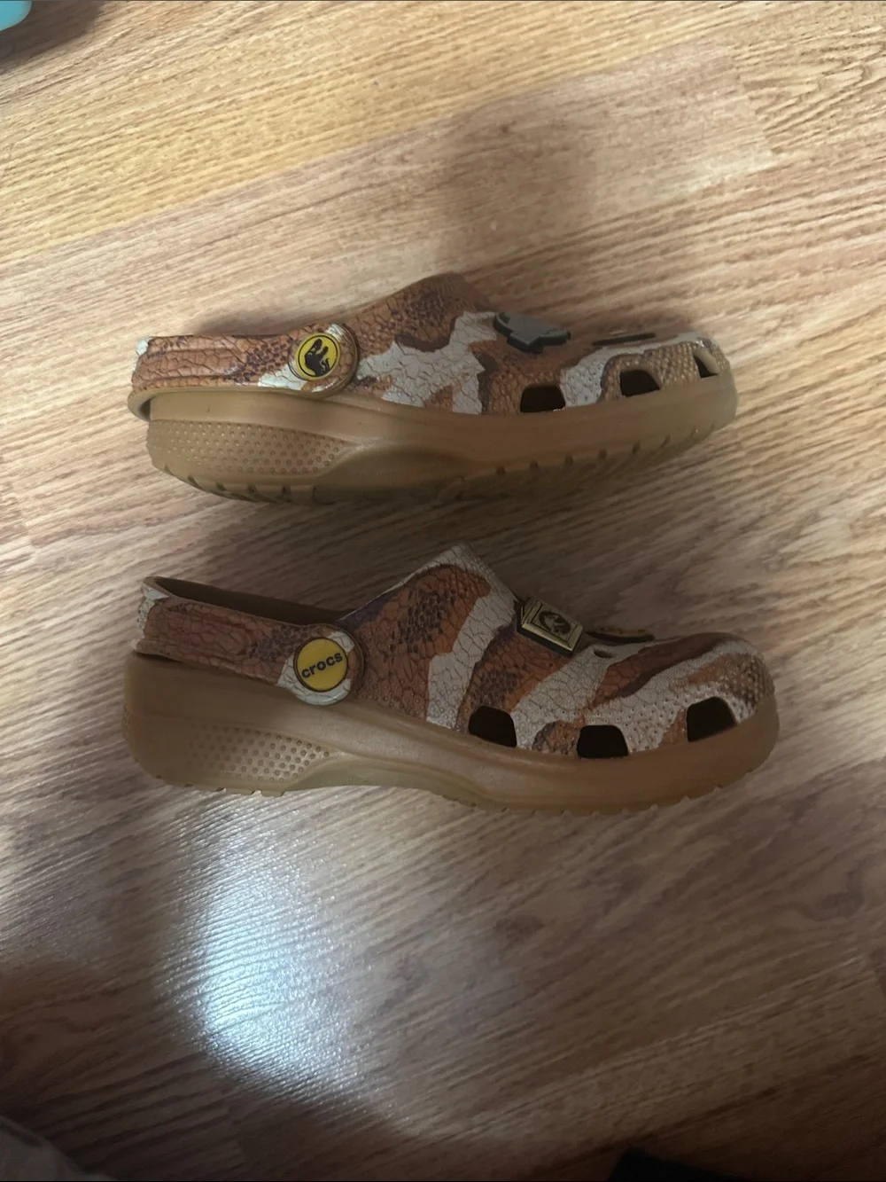 Crocs kids Jurassic World size J1